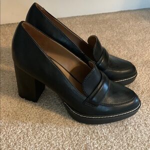Naturalizer Black Heels with Classic Loafer Design